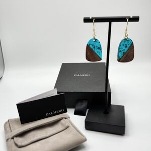 NWT NIB Palmero BEAUTIFUL natural earrings. Description in photos.